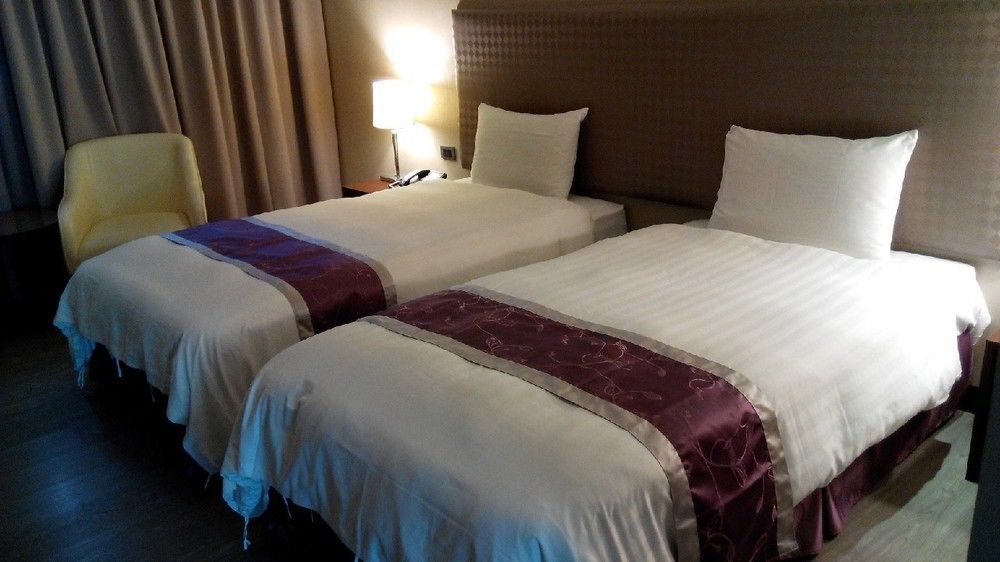 Hotel Formosa Caotun Esterno foto